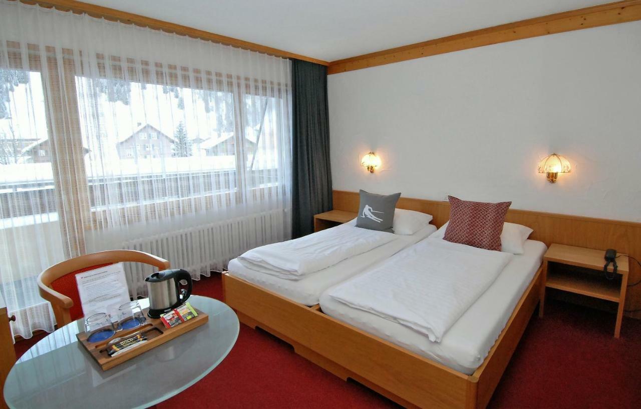 Hotel Crystal Engelberg Bagian luar foto